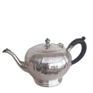 Rare vintage Wm Rogers Gainsborough silverplate teapot black handle 5X10